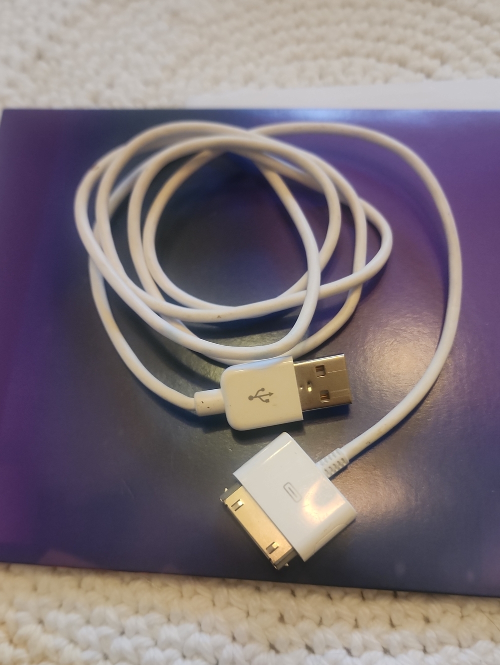 Apple White 30-Pin to USB Cable